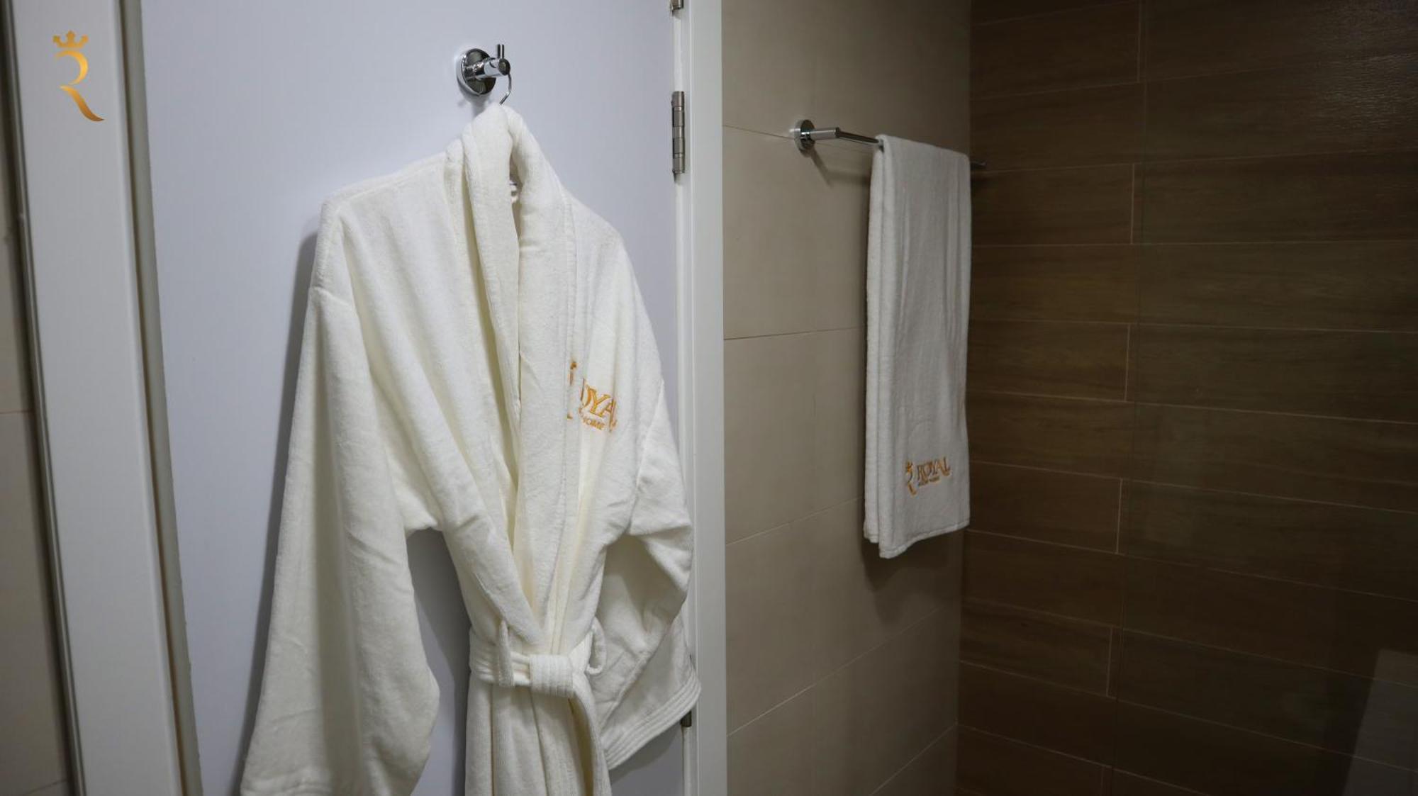 2br Hidden Gem - Masdar Apartment Abu Dhabi